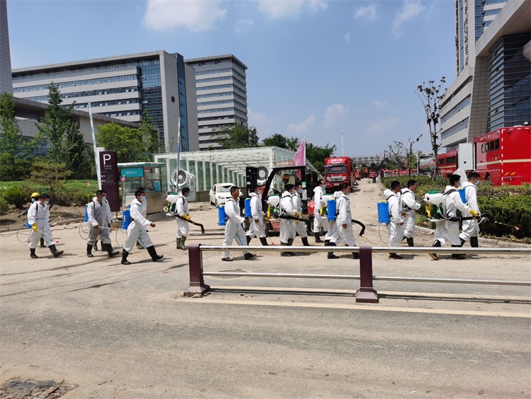 鄭通車載式霧炮機助力洪災(zāi)災(zāi)后重建工作案例實拍